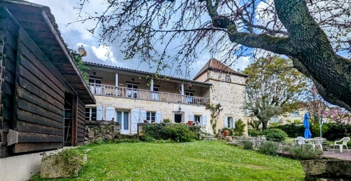 Image d'un maison 9 pièces 220 m² à 499000€ à targon (33760)