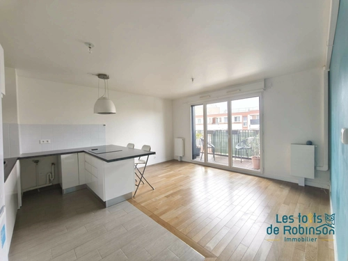 Image d'un appartement 3 pièces 61 m² à 390000€ à le plessis-robinson (92350)