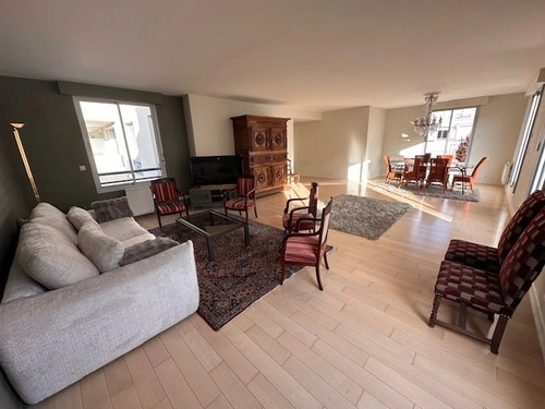 Image d'un appartement meublé 4 pièces 141 m² à 1950€ à clermont-ferrand (63000)