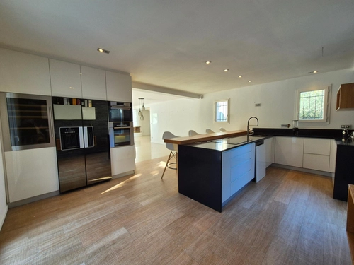 Image d'un maison 5 pièces 145 m² à 570000€ à les adrets-de-l'estérel (83600)