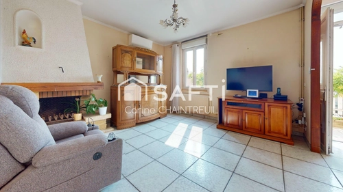Image d'un maison 8 pièces 175 m² à 365000€ à bron (69500)