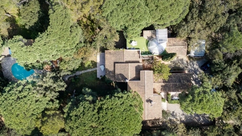 Image d'un maison 12 pièces 288 m² à 1999000€ à roquebrune-sur-argens (83520)