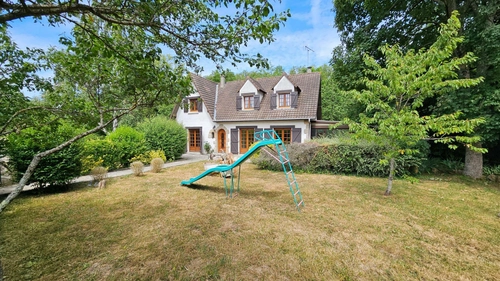 Image d'un maison 7 pièces 172 m² à 499000€ à nozay (10700)