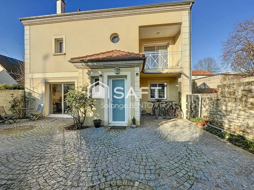 Image d'un maison 7 pièces 133 m² à 649000€ à montesson (52500)