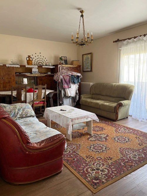 Image d'un appartement 4 pièces 85 m² à 157500€ à saintes (17100)