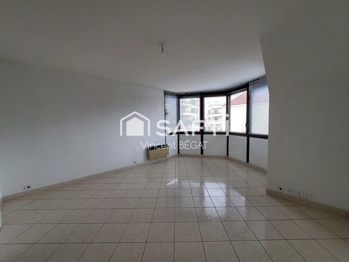 Image d'un appartement 3 pièces 84 m² à 176000€ à montereau-fault-yonne (77130)