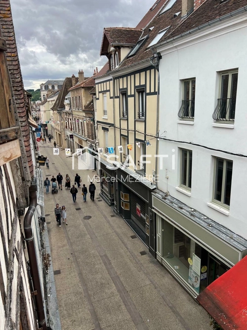 Image d'un appartement 5 pièces 152 m² à 230000€ à sens (89100)