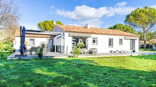 Image d'un maison 4 pièces 128 m² à 608000€ à bagnols-en-forêt (83600)