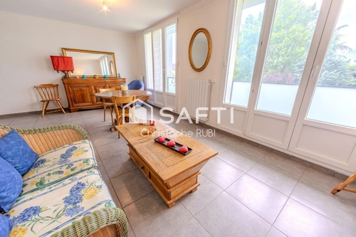 Image d'un appartement 3 pièces 69 m² à 138000€ à "échirolles" (38130)