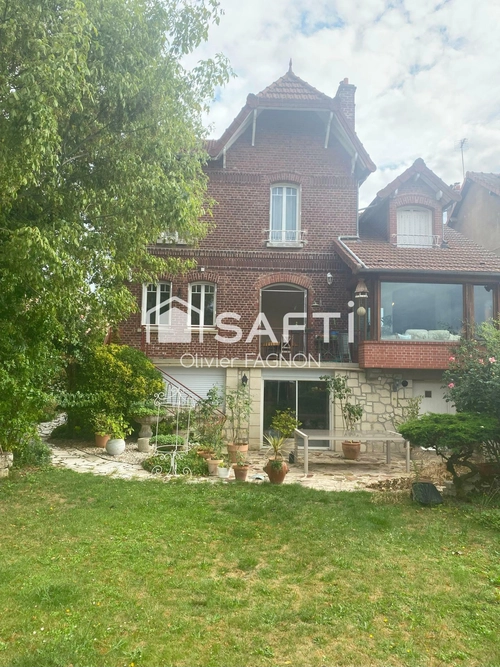 Image d'un maison 10 pièces 215 m² à 470000€ à soissons (02200)