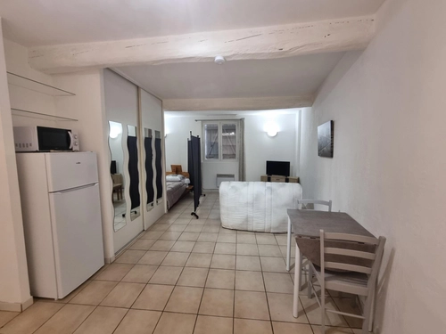 Image d'un appartement meublé 1 pièce 33 m² à 580€ à draguignan (83300)