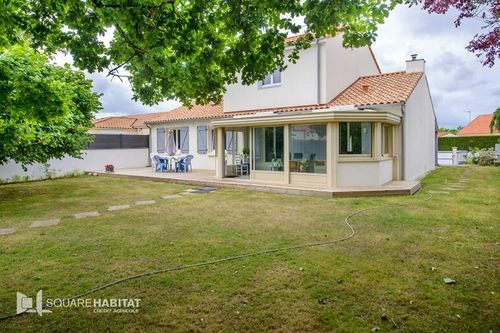 Image d'un maison 8 pièces 138 m² à 520000€ à basse-goulaine (44115)
