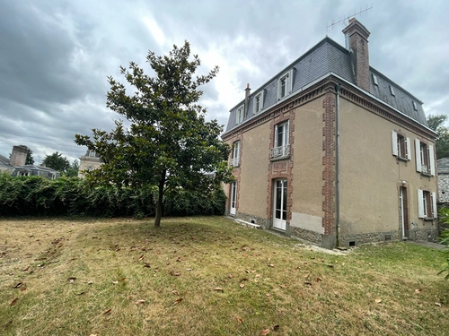 Image d'un maison 10 pièces 227 m² à 347250€ à mayenne (53100)