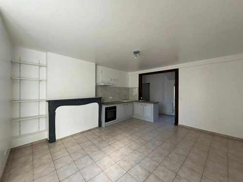 Image d'un appartement 1 pièce 33 m² à 450€ à sens (89100)