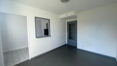 Image d'un appartement 1 pièce 27 m² à 440€ à sens (89100)