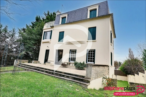 Image d'un maison 9 pièces 298 m² à 1195000€ à le mesnil-le-roi (78600)