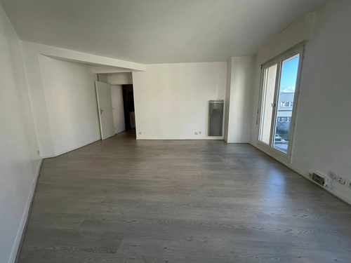Image d'un appartement 2 pièces 51 m² à 850€ à chilly-mazarin (91380)