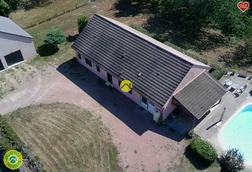 Image d'un maison 8 pièces 127 m² à 215000€ à la guerche-sur-l'aubois (18150)