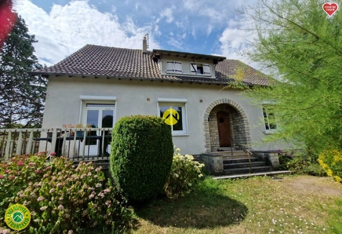 Image d'un maison 5 pièces 175 m² à 162000€ à la guerche-sur-l'aubois (18150)