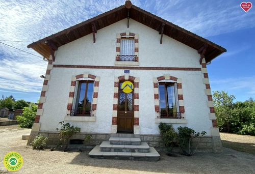 Image d'un maison 10 pièces 170 m² à 181900€ à la guerche-sur-l'aubois (18150)