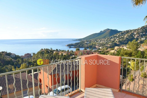 Image d'un appartement 3 pièces 57 m² à 500000€ à théoule-sur-mer (06590)