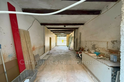 Image d'un maison 12 pièces 350 m² à 300000€ à apt (84400)