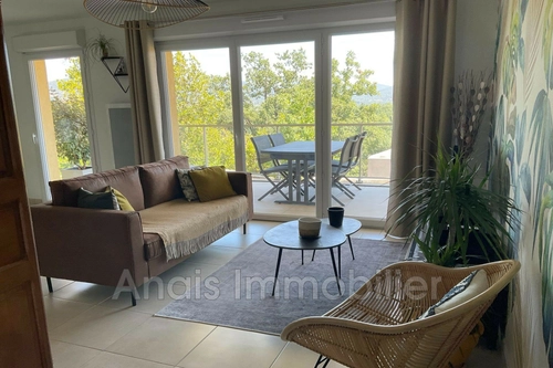 Image d'un appartement 3 pièces 69 m² à 349500€ à cogolin (83310)