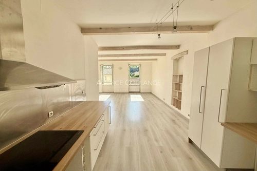 Image d'un appartement 3 pièces 70 m² à 315000€ à saint-cyr-sur-mer (83270)