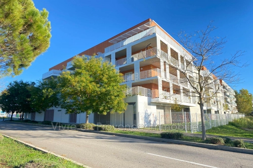 Image d'un appartement 3 pièces 55 m² à 225000€ à monteux (84170)
