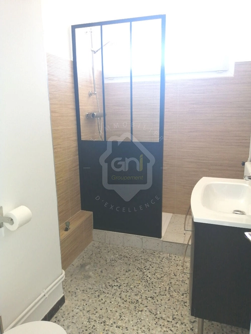 Image d'un le pontet centre, appartement 2 pièce(s) 45 m2 env. à 630€ à le pontet (84130)