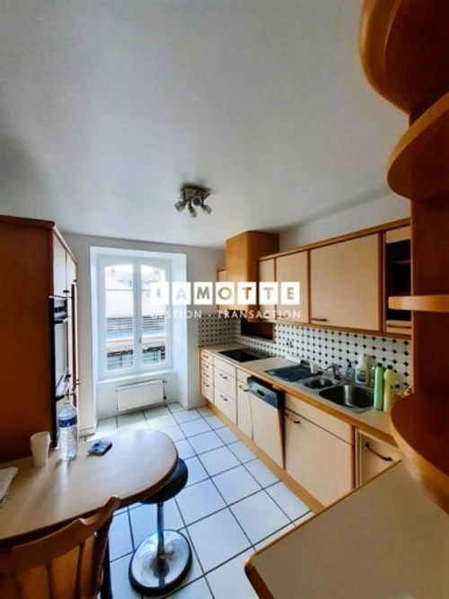 Image d'un appartement à louer 5 pièces - 109 m² à 1300€ à vannes (56000)