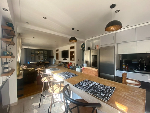 Image d'un colocation - chambre à 899€ à montigny-le-bretonneux (78180)