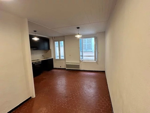 Image d'un en location appartement 2 pièces 47 m à 600€ à aubagne (13400)