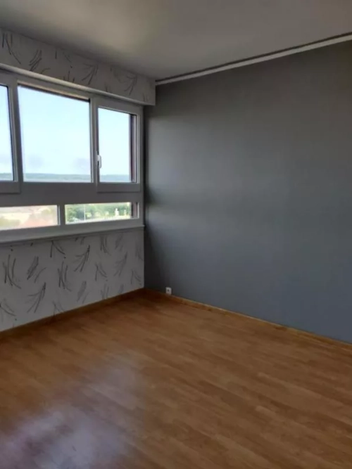 Image d'un appartement 4 pièces, 80 m² à louer à charleville-mézières (08000) à 700€ à charleville-mézières (08000)