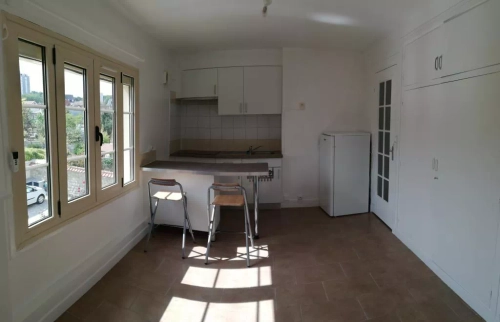 Image d'un appartement 3 pièces, 42 m² à louer à poissy (78300) à 900€ à poissy (78300)