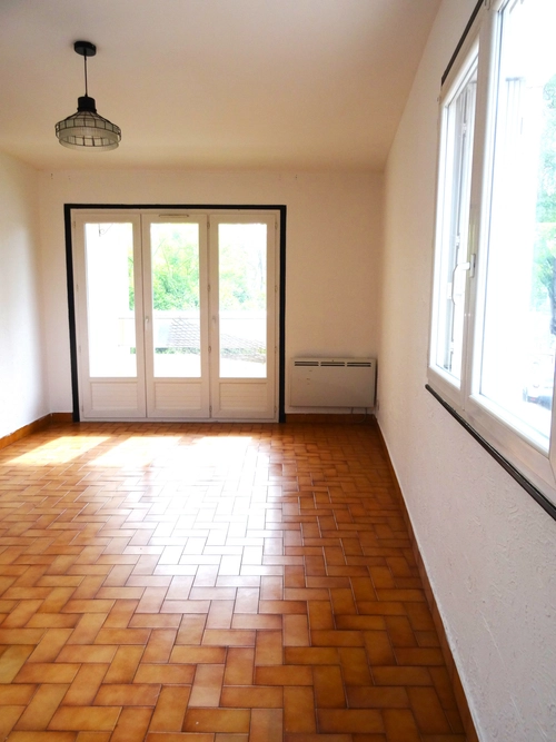 Image d'un location t2 avec stationnement et cave | agence clemenceau à 620€ à draguignan (83300)