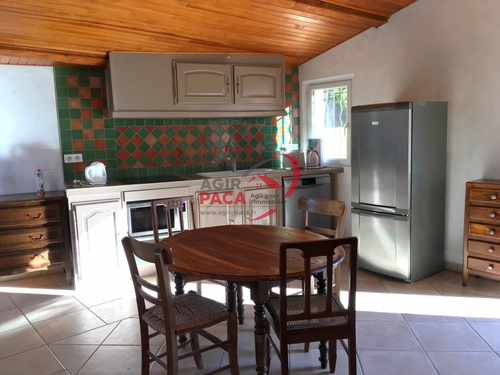 Image d'un charmante petite maison meublée avec jardin, fayence à 935€ à fayence (83440)