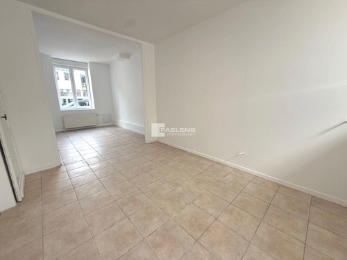 Image d'un maison mitoyenne 2 côtés à lille à 1370€ à lille (59000)