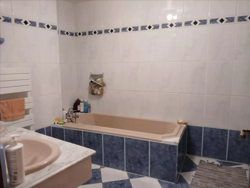 Image d'un maison , 107 m² à louer à riom (63200) à 870€ à riom (63200)