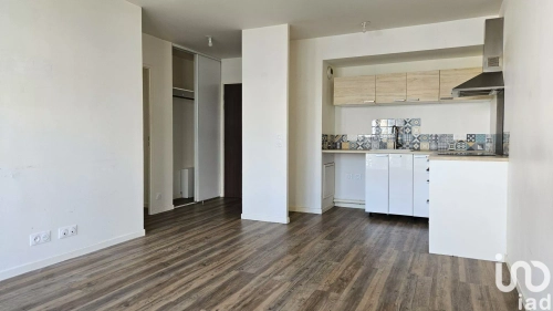 Image d'un appartement 3 pièces, 56 m² à louer à cergy (95800) à 1044€ à cergy (95800)