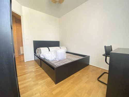 Image d'un appartement t3 meublé à 1200€ à montigny-le-bretonneux (78180)