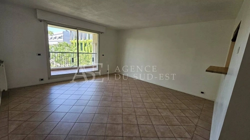 Image d'un rental apartment aix-en-provence, 2 rooms, 53 m², €1,100 / month (fees included) à 1100€ à aix-en-provence (13090)