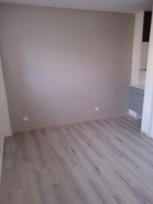 Image d'un location appartement saint-nom-la-breteche 1 pièce 13 m2 yvelines (78860) - 495 € / mois à 495€ à saint-nom-la-bretèche (78860)