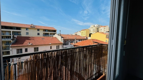 Image d'un charmant 2 pièces meublé avec balcon, vue dégagée - haut gambetta, nice à 1100€ à villefranche-sur-mer (06230)