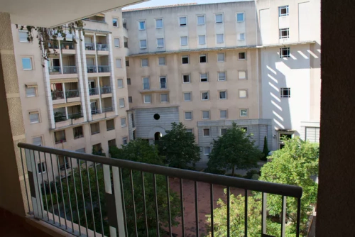 Image d'un appartement 3 pièces, 84 m² à louer à aix-en-provence (13090) à 1320€ à aix-en-provence (13090)