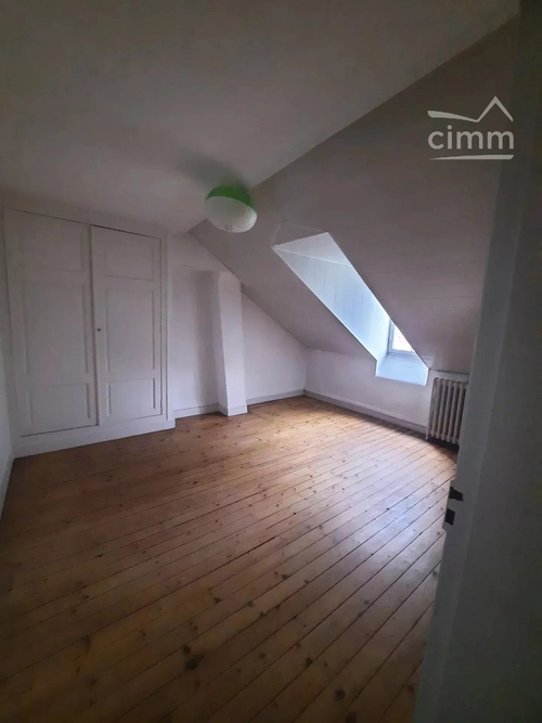 Image d'un en location maison 8 pièces à 1300€ à agen (47000)