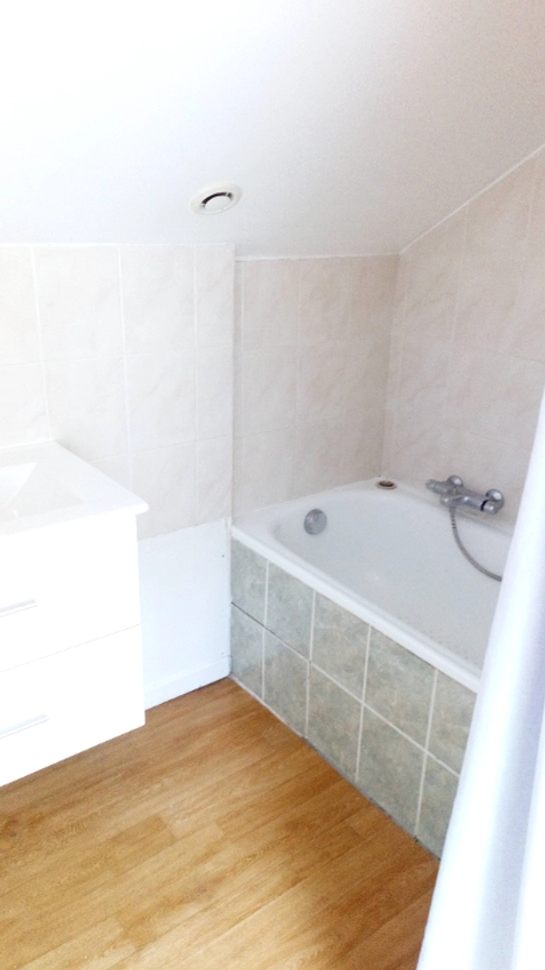 Image d'un en location appartement 2 pièces 20 m à 677€ à montaut (64800)