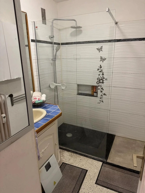 Image d'un en location appartement 2 pièces à 870€ à antibes (06600)