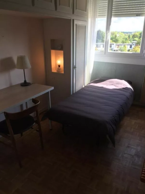 Image d'un appartement 1 pièce, 11 m² à louer à pontoise (95000) à 450€ à cergy (95800)