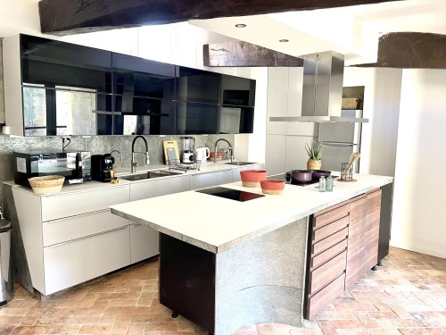 Image d'un appartement 2 pièces, 81 m² à louer à tarascon (13150) à 930€ à tarascon (13150)